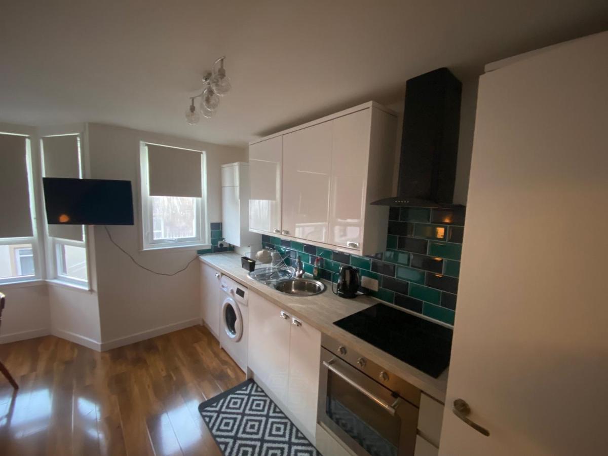 Cosy 1 Bed Flat Largs Lägenhet Exteriör bild