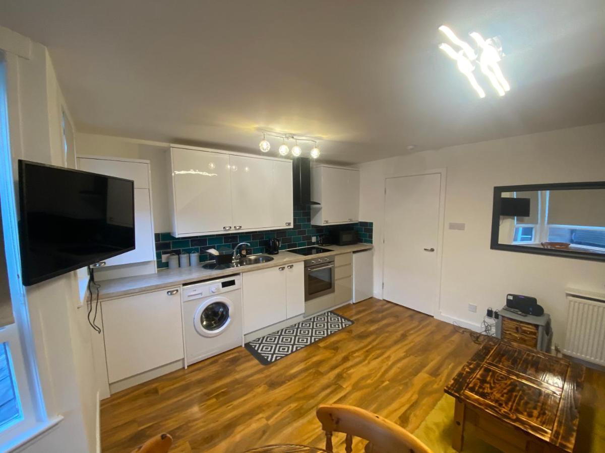 Cosy 1 Bed Flat Largs Lägenhet Exteriör bild